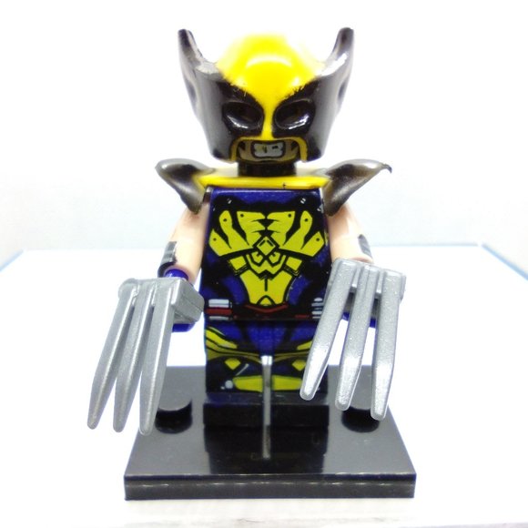 Deadpool custom designed set of 8 - Picture 4 of 10